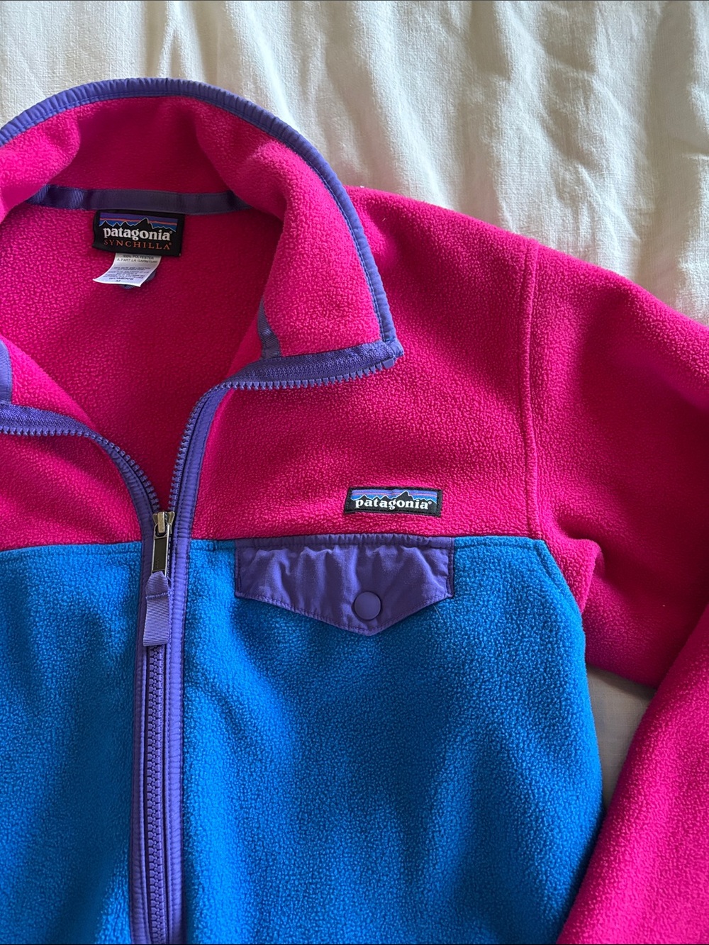 Patagonia Bright Pink and Blue Colorblock Fleece Zip Jacket - Picture 2 of 3